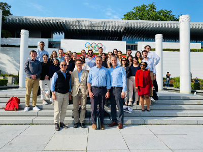 Visite au Musée Olympique avec des assistant-es et étudiant-es de notre Faculté