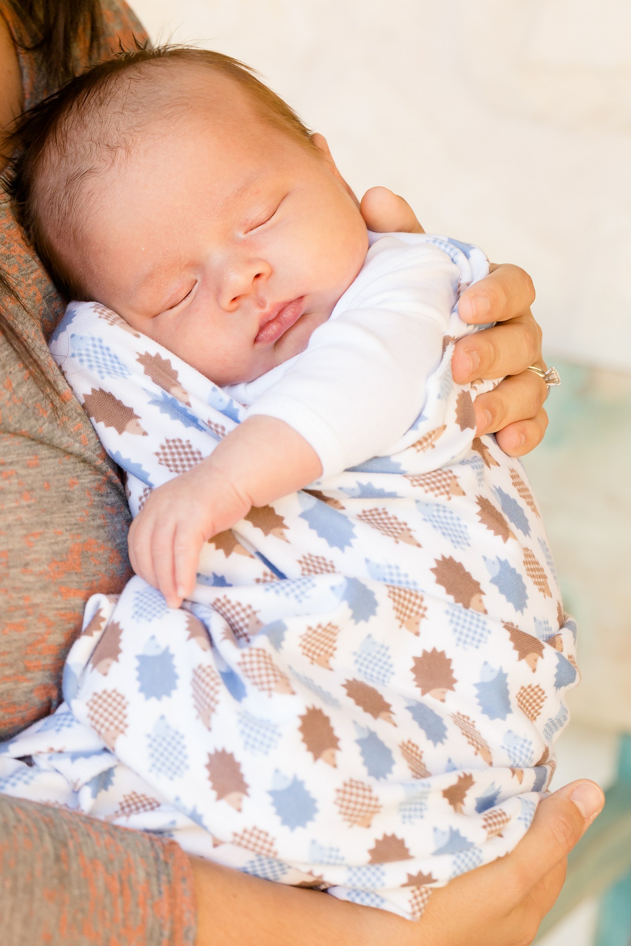 Le nouveau-né est-il sensible aux goûts et aux odeurs ? :: BabyLab