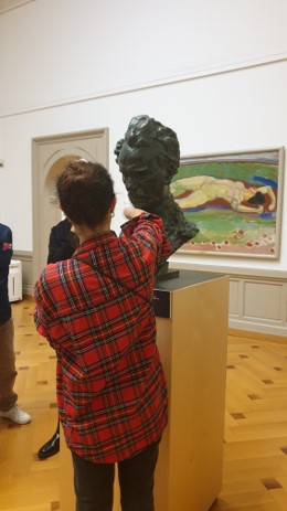 personnetouche hodler.jpg