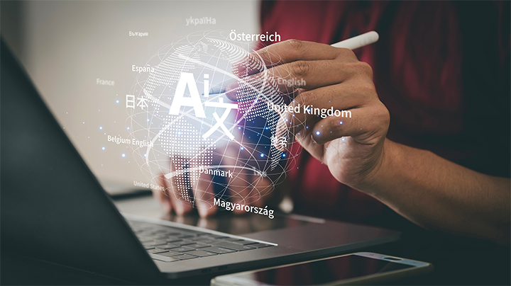 Main avec un styly et plusieurs langues