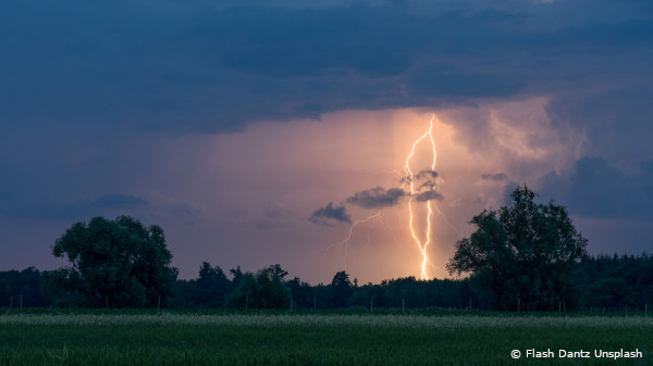 Lightning picture