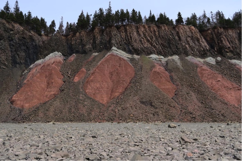 Basal contact of CAMP basalts to underlying Triassic sediments (Five Island Provincial Park, Nova Scotia)