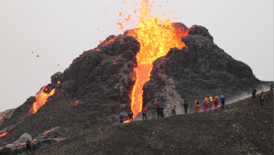 Iceland21_eruption.jpg